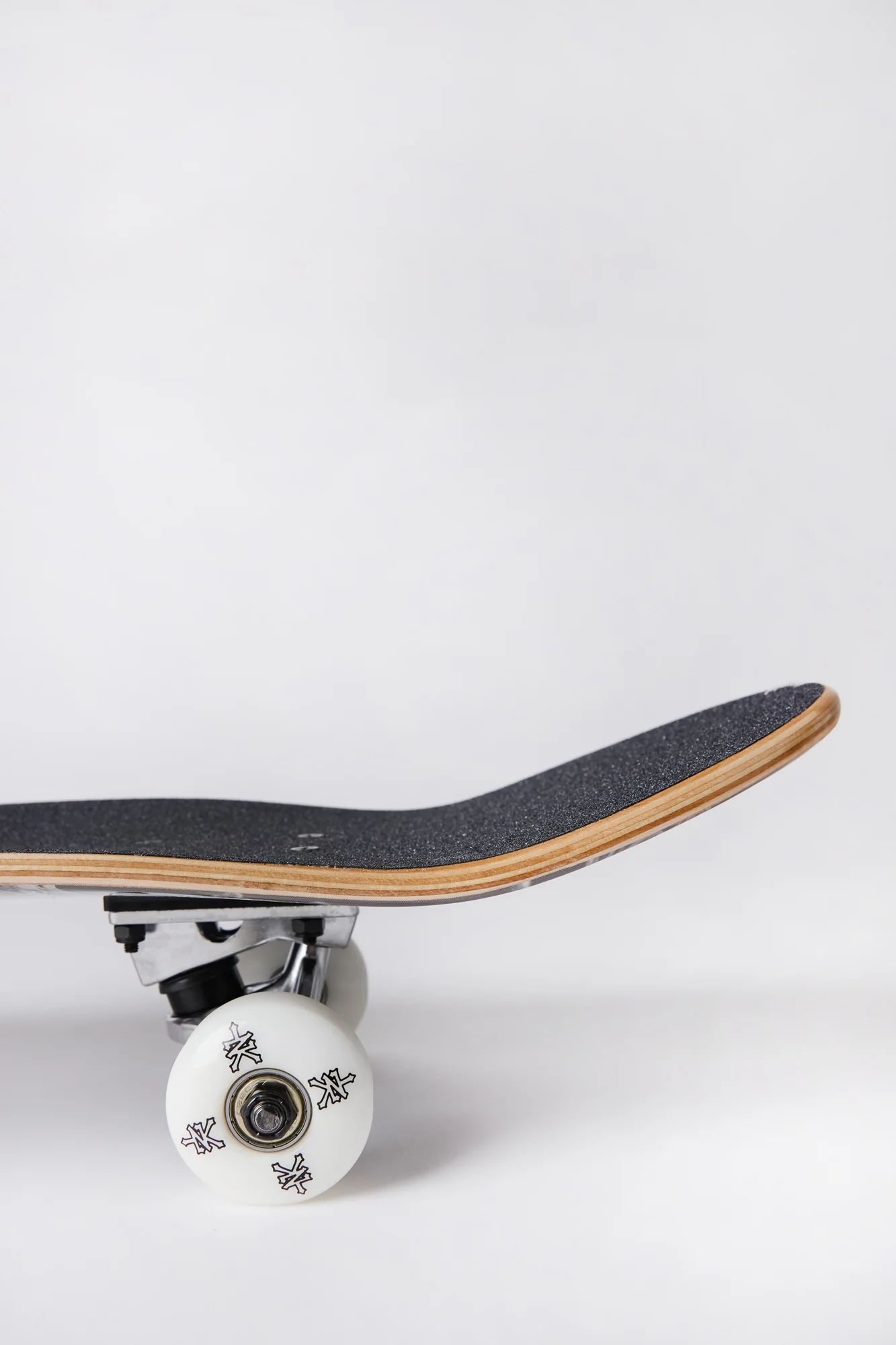 Zoo York Red & Blue Split Logo Skateboard 7.75" - Image 3
